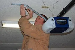 Exclusive Garage Door Repair Service Las Vegas, NV 702-666-8143